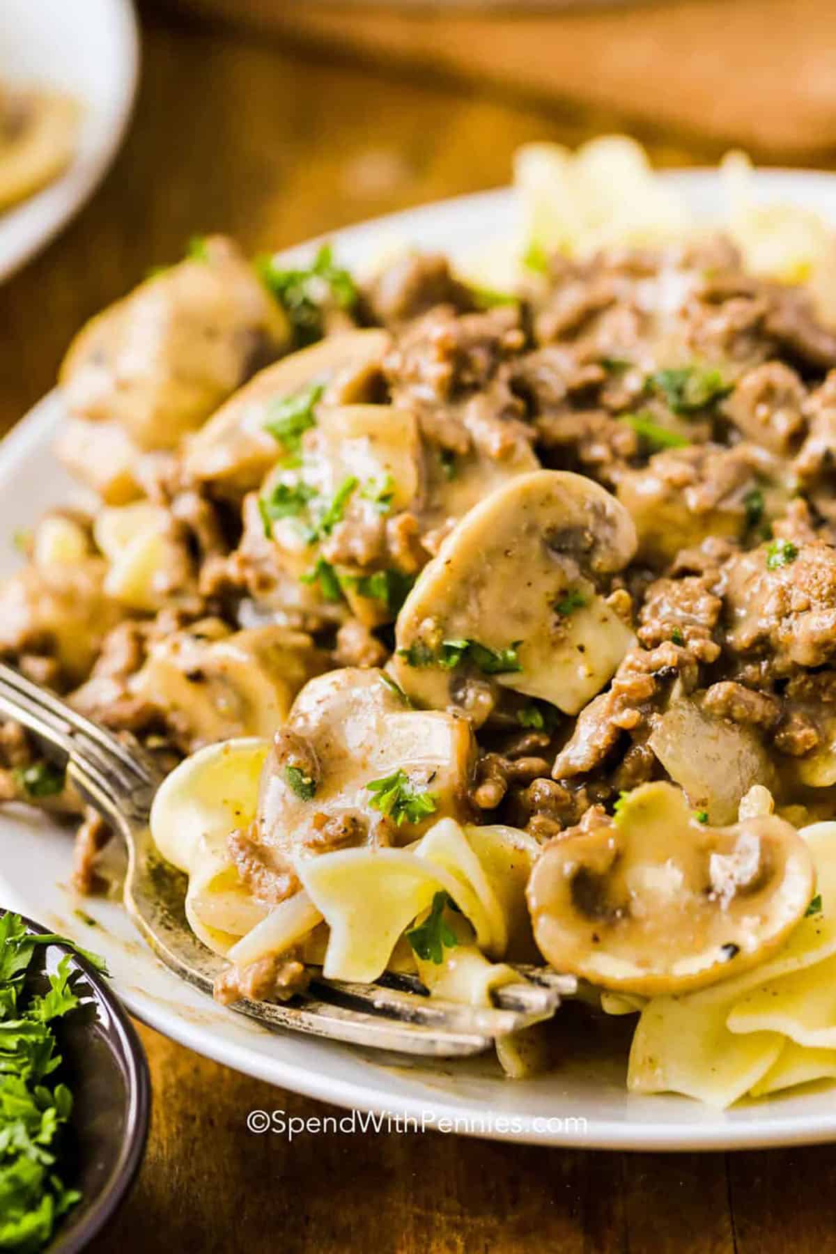 Budget-Friendly Ground Beef Stroganoff: Hearty & Flavorful